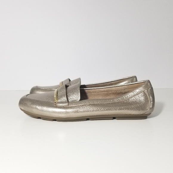 Calvin Klein Champagne Gold Slip on Loafers Sz 6.5 - Picture 2 of 7